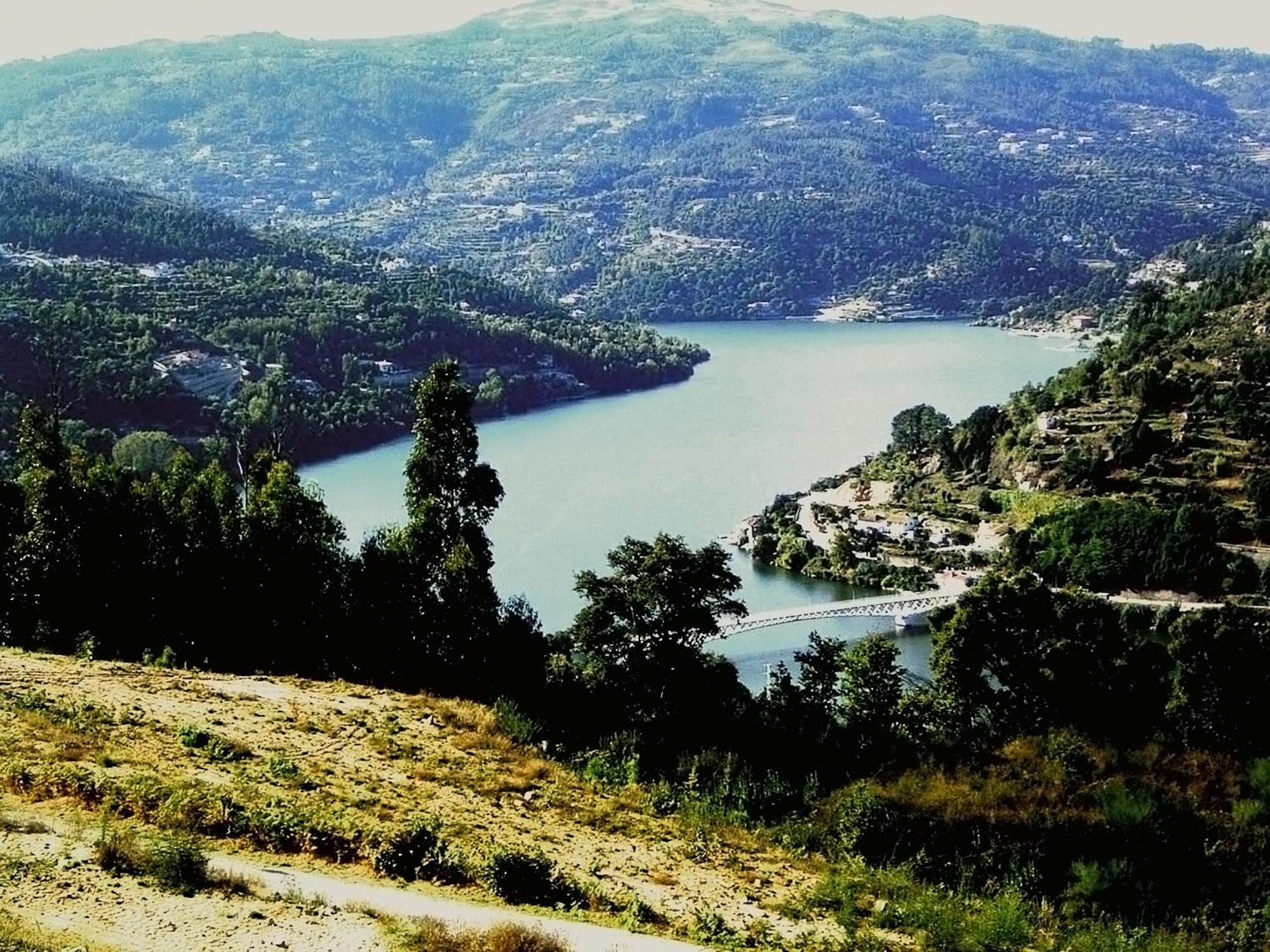 Arsdurium Douro Hotel Cinfaes Bilik gambar